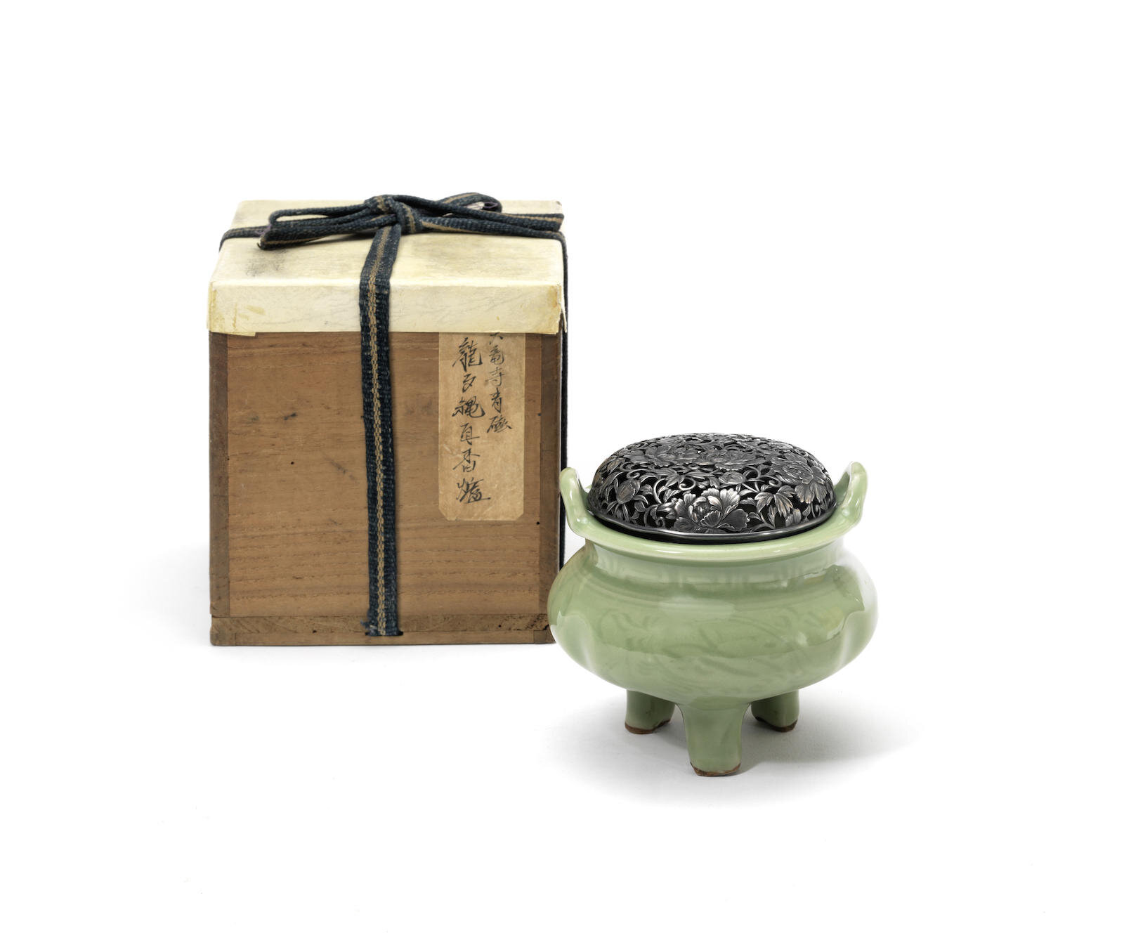 A Longquan celadonglazed tripod incense burner, Ding, 15th16th