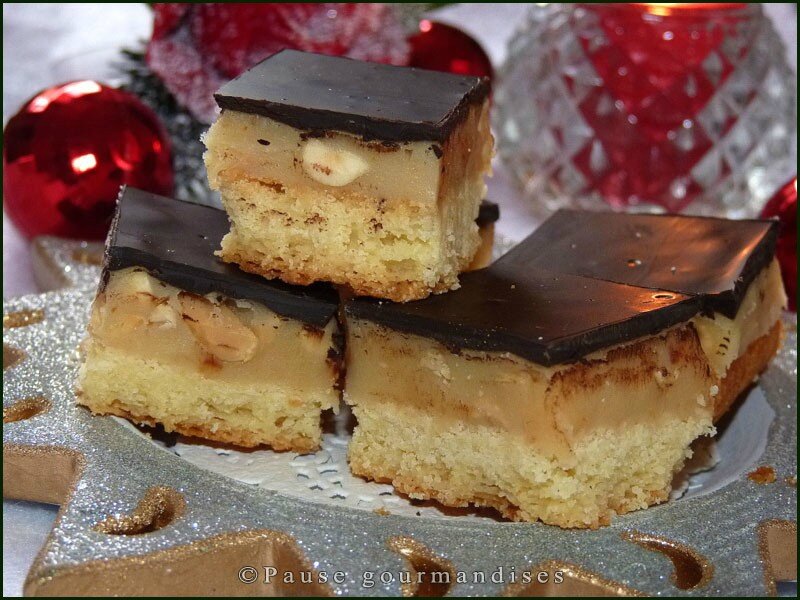 Carrés sablés caramel cacahuètes chocolat noir (25)