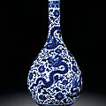 A fine and magnificent large blue and white 'dragon' vase, seal mark and period of qianlong (1736-1795)