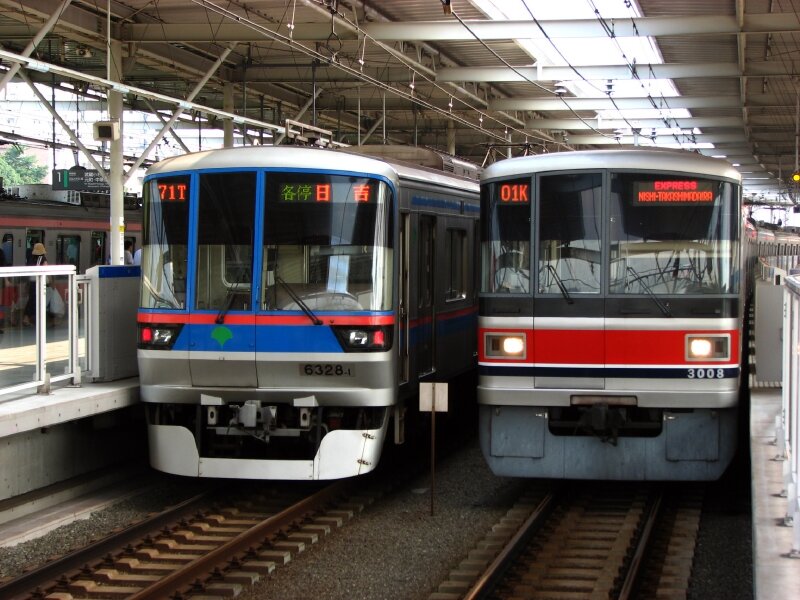 Toei 6300系 Mita line through Tôkyû Meguro line