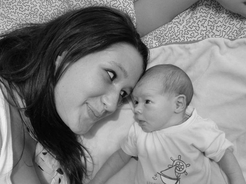 Bébé Dort Les Yeux à Moitié Ouvert faire part de naissance suite et fin - un papillon dans le ventre