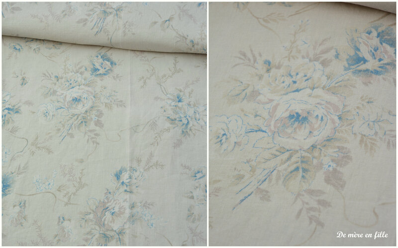 fleurs bleues et beige