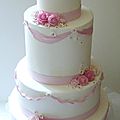 Wedding cake, diamètre 55 cm, hauteur 95 cm