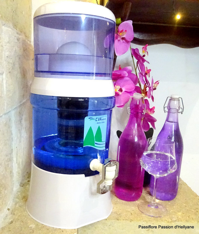 Fontaine a eau filtrante EVA plc, 7 litres - sans système magnétique –  fontaine a gravité