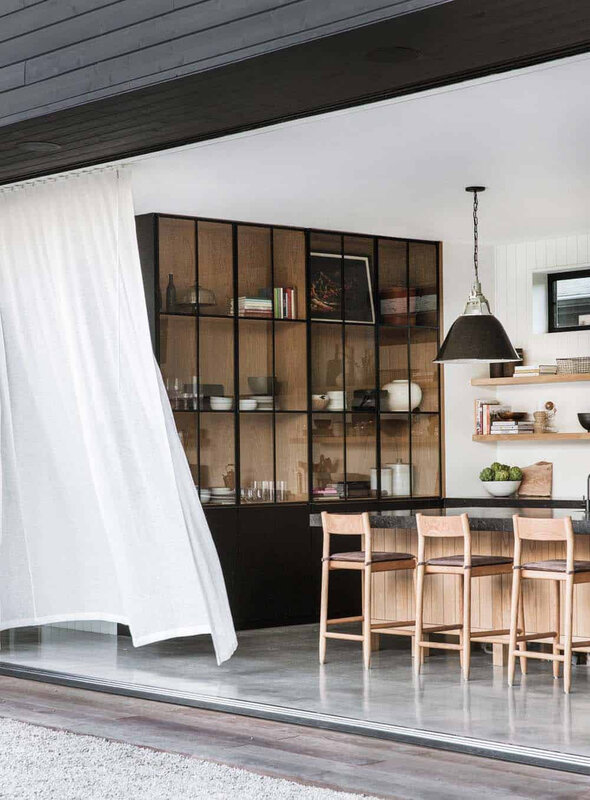 Scandinavian-Modern-Home-Potter-Mallis-12-1-Kindesign